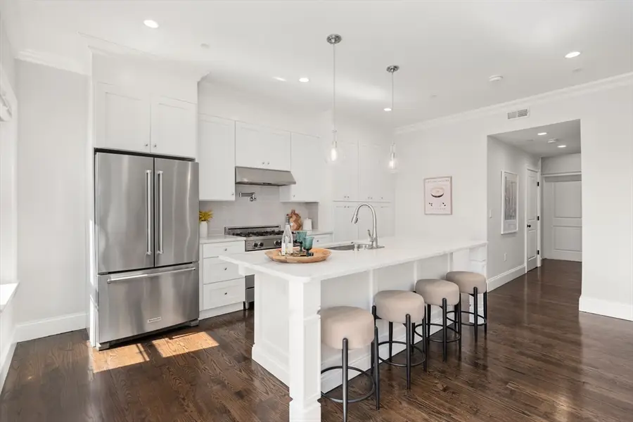 160 W Broadway #PH3, Boston, MA 02127 - #3