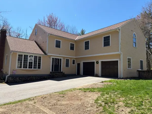 522 Greenville Rd, Ashby, MA 01431