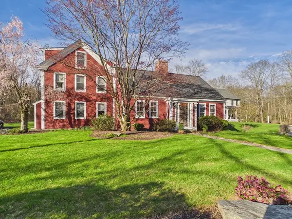 61 Canton St, Easton, MA 02356