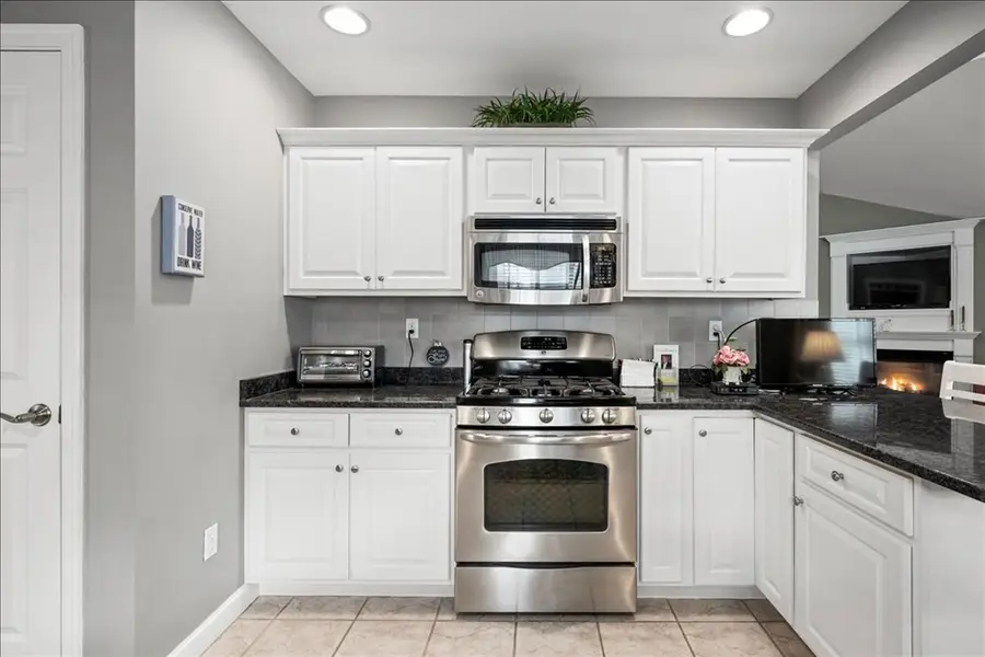 1 Aspenwood Cir #1, Southborough, MA 01772 - #3