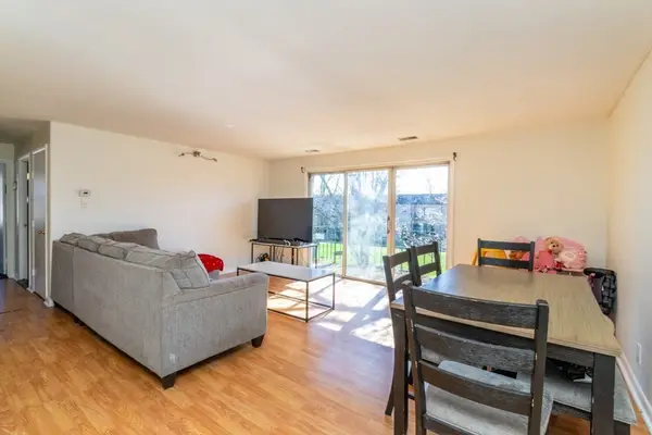 100 Oak Ln #12, Brockton, MA 02301