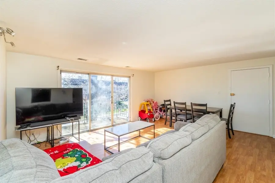 100 Oak Ln #12, Brockton, MA 02301 - #3