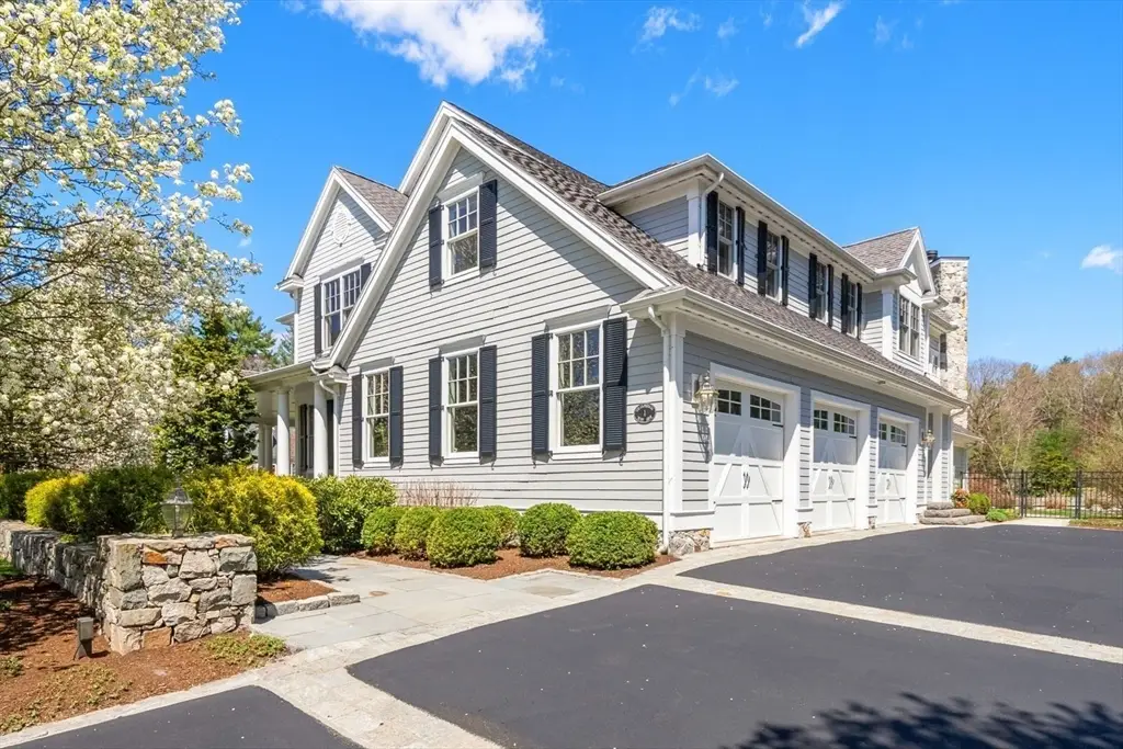 1 Betsy Ln, Dover, MA 02030 - #1