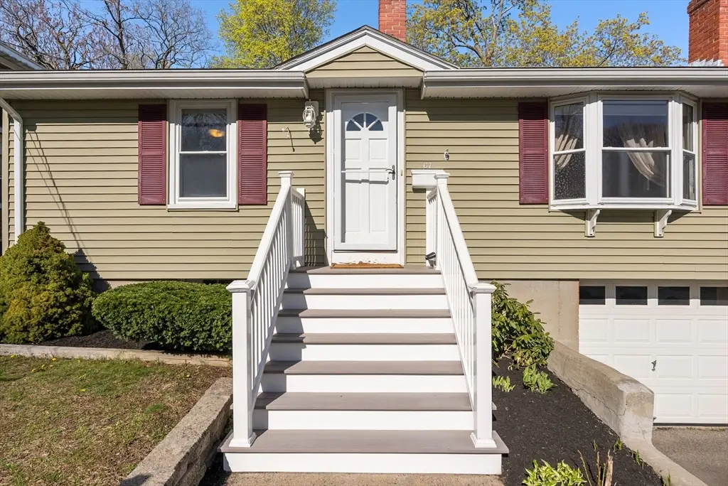 67 Colonial Ave, Lynn, MA 01904 - #1