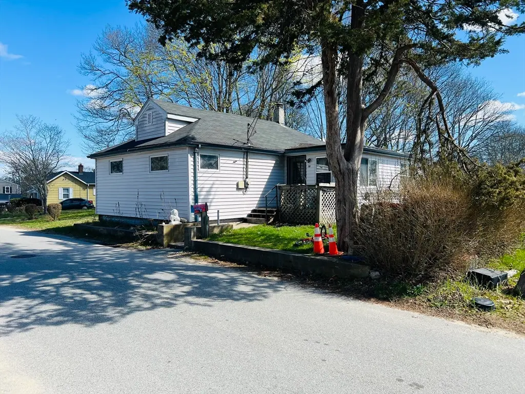 19 Oakdale St, Wareham, MA 02571 - #1
