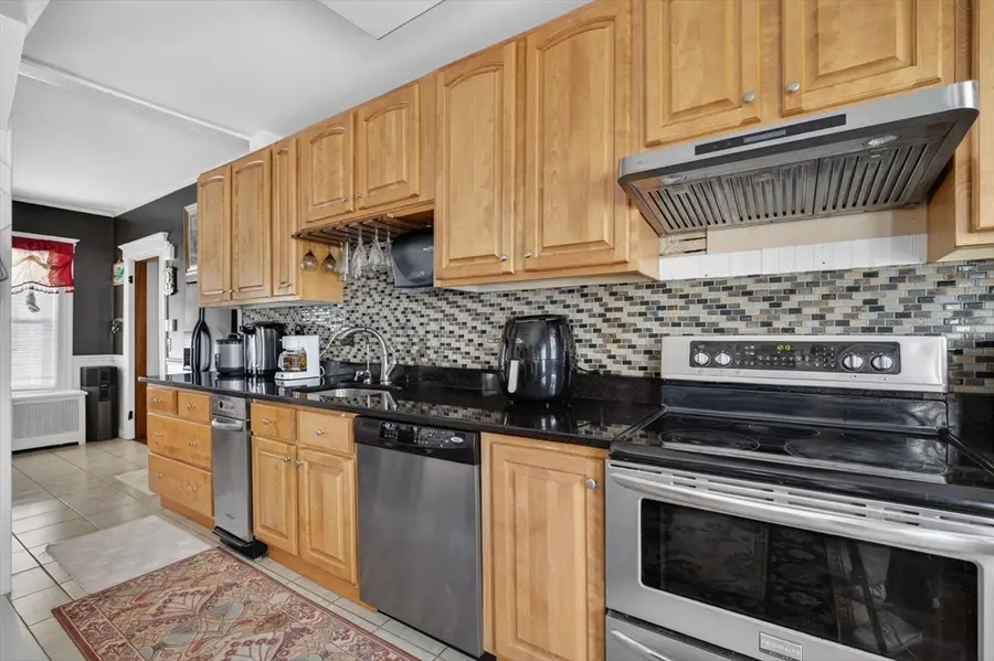 114 Lovell St, Worcester, MA 01603 - #3