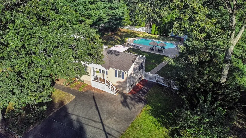 11 Moore St, Wilmington, MA 01887 - #1