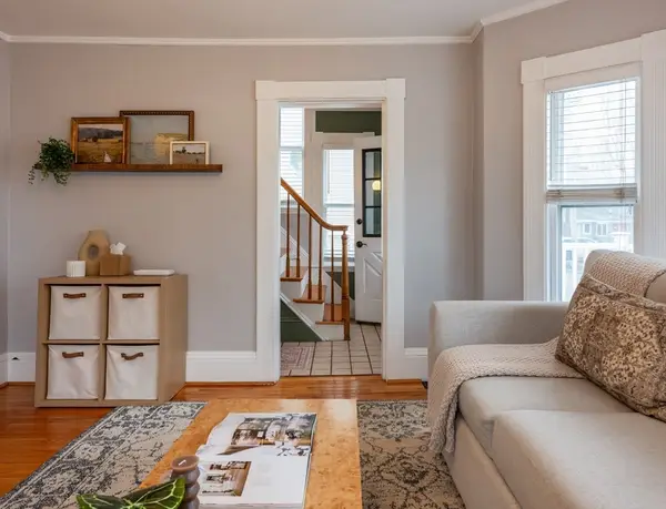 6 Arthur St, Gloucester, MA 01930