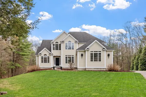 228 Devonshire Way, Lancaster, MA 01523