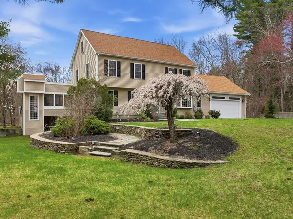 109 Gould Rd, Andover, MA 01810