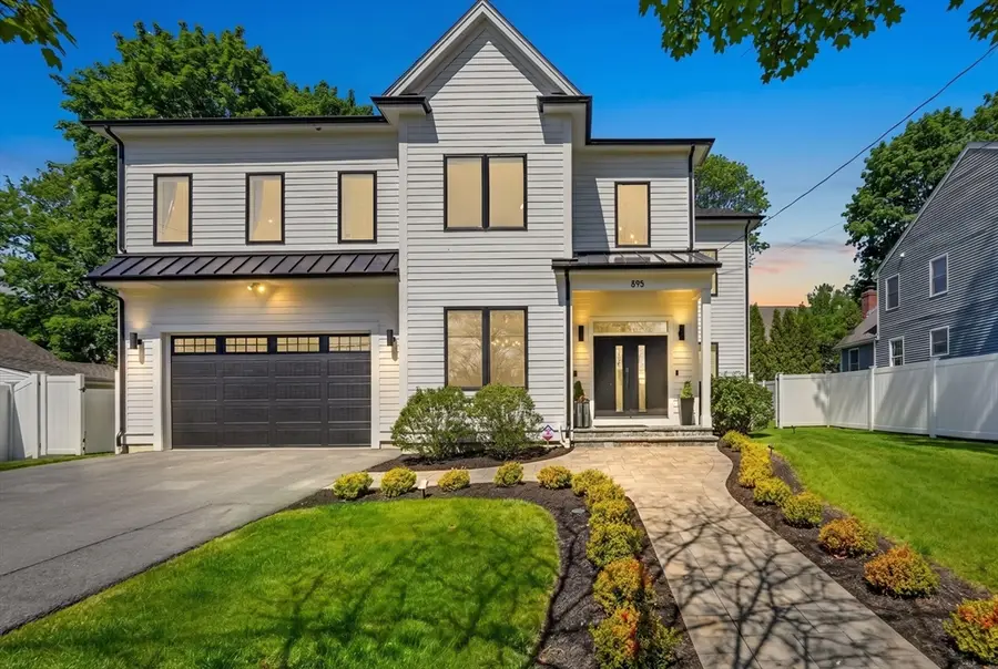 593 Saw Mill Brook Pkwy, Newton Center, MA 02459 - #2