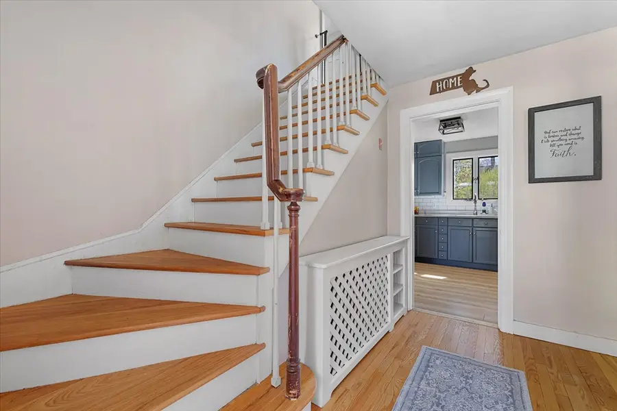 27 Myrtle Rd, Gardner, MA 01440 - #3