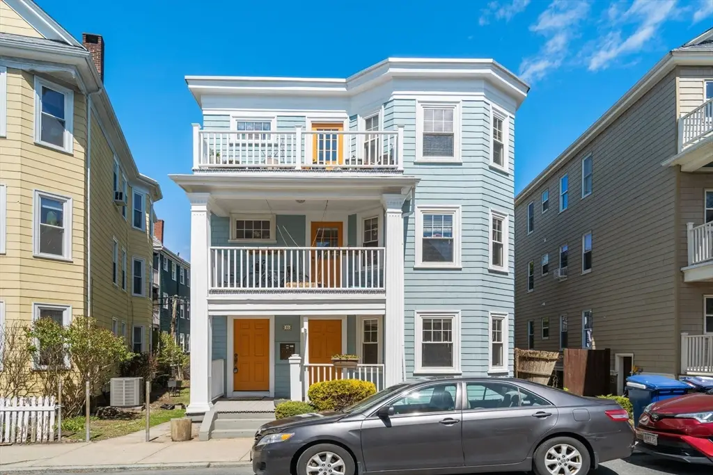 16 Woodlawn St #1, Boston, MA 02130 - #1