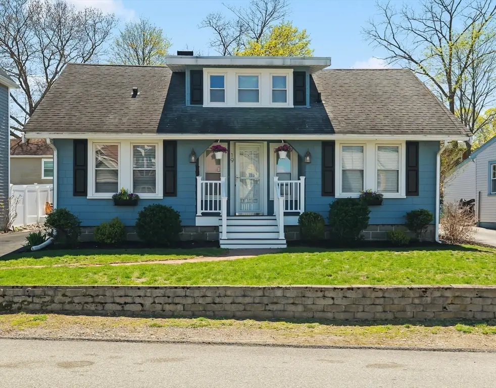 19 Lake Shore Dr, Weymouth, MA 02189 - #1
