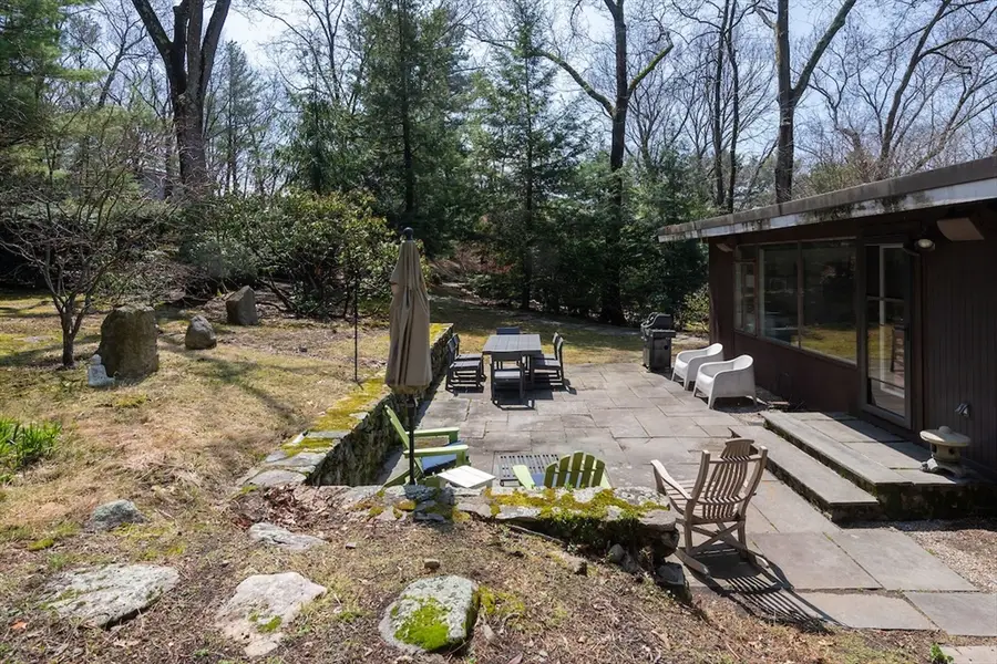 42 Peacock Farm Rd, Lexington, MA 02421 - #3