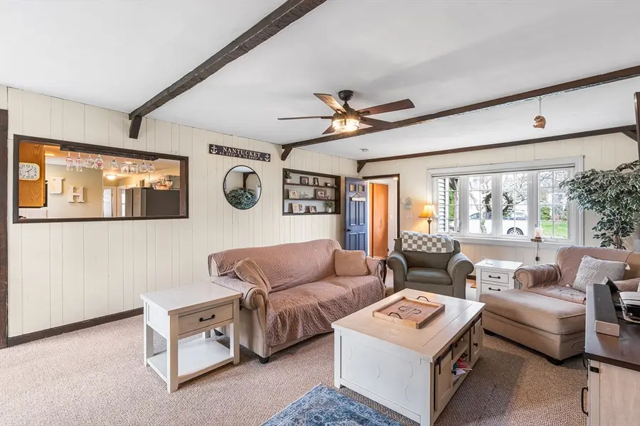 21 Dorothy Ave, Bellingham, MA 02019 - #3