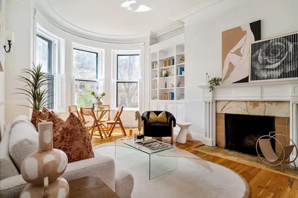 486 Beacon St #1, Boston, MA 02115