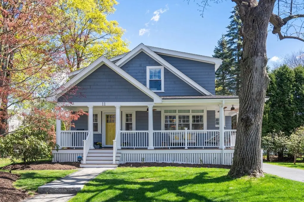 11 Fairlawn St, Needham, MA 02492 - #1