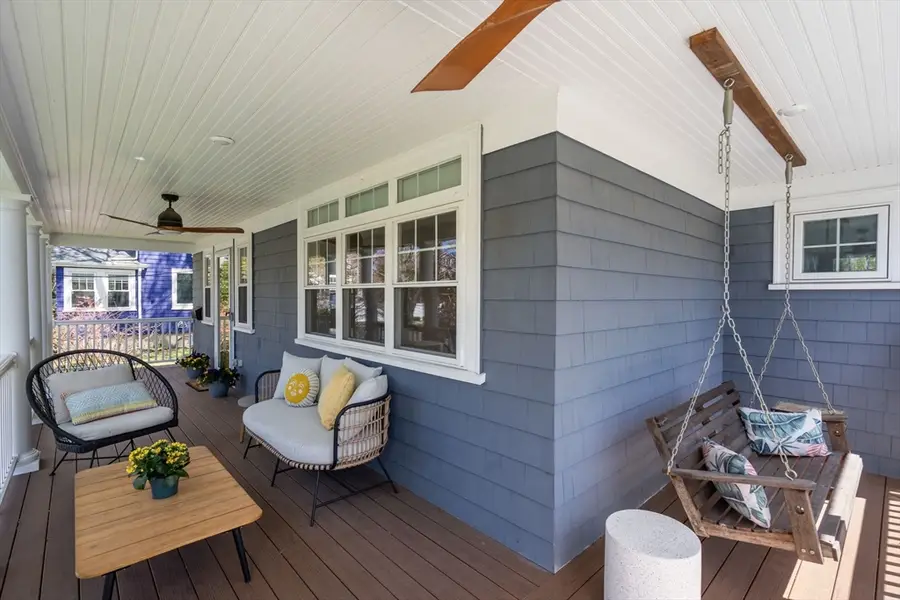 11 Fairlawn St, Needham, MA 02492 - #3