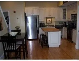 310 Court St #2, Plymouth, MA 02360