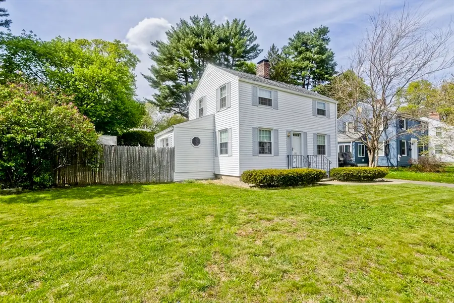 143 Sycamore St, Holyoke, MA 01040 - #2