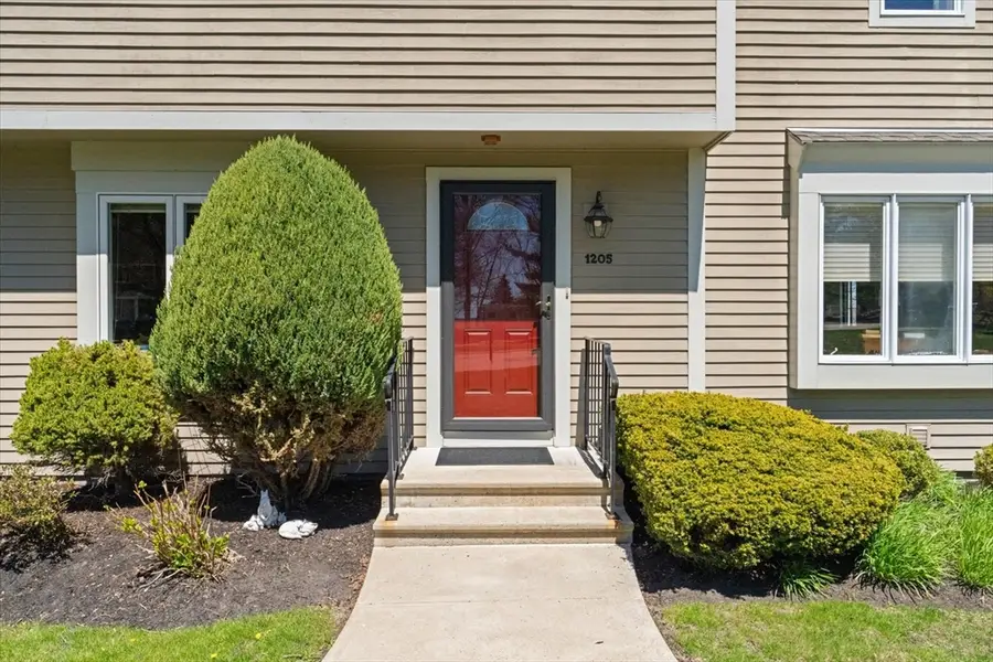 1205 Sheffield Way #1205, Saugus, MA 01906 - #2