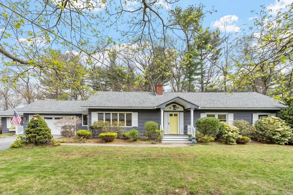 1 Hawthorne Circle, Andover, MA 01810 - #1