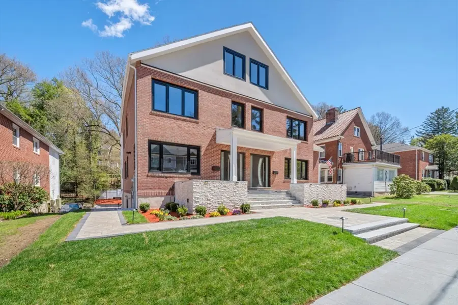 444 Lowell Ave #444, Newton, MA 02460 - #2