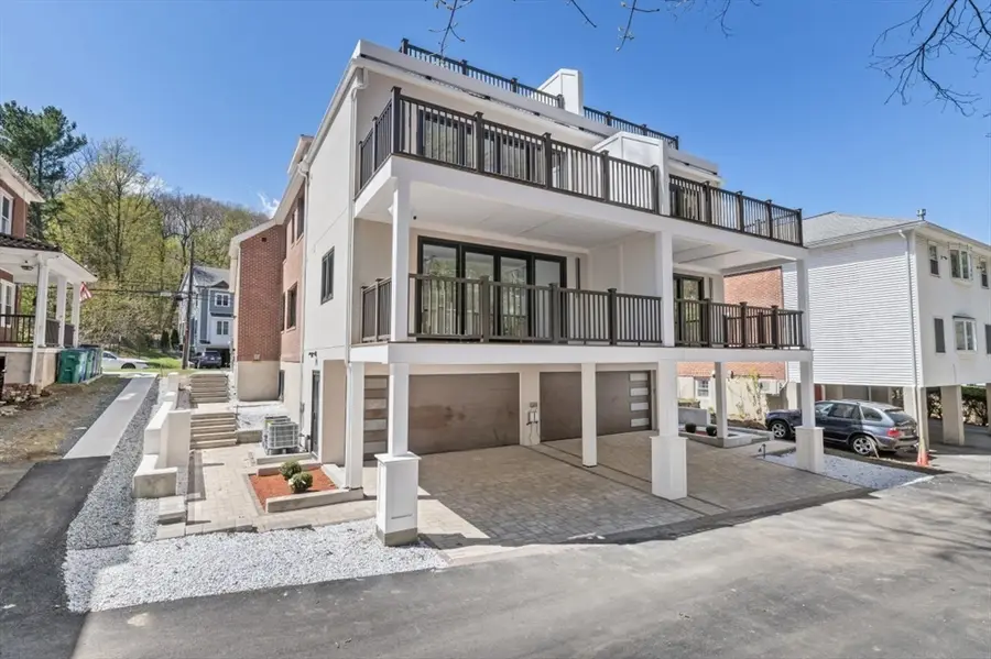 444 Lowell Ave #444, Newton, MA 02460 - #3