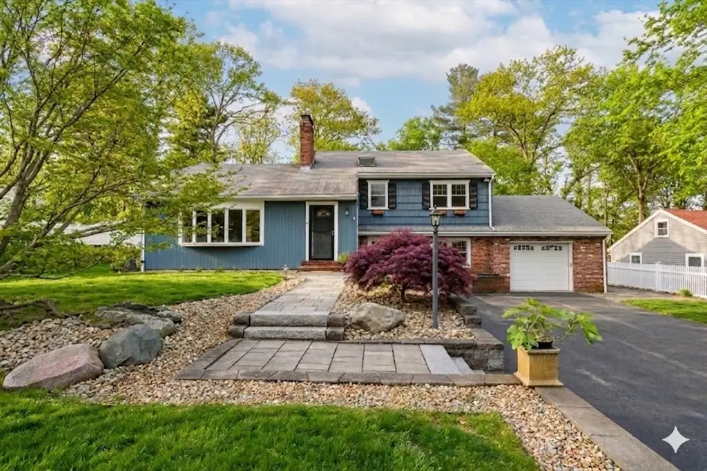 25 Lakeview Ave, Holbrook, MA 02343 - #1