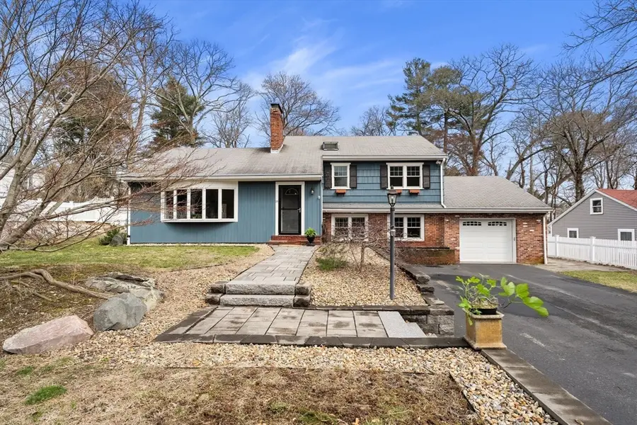 25 Lakeview Ave, Holbrook, MA 02343 - #2