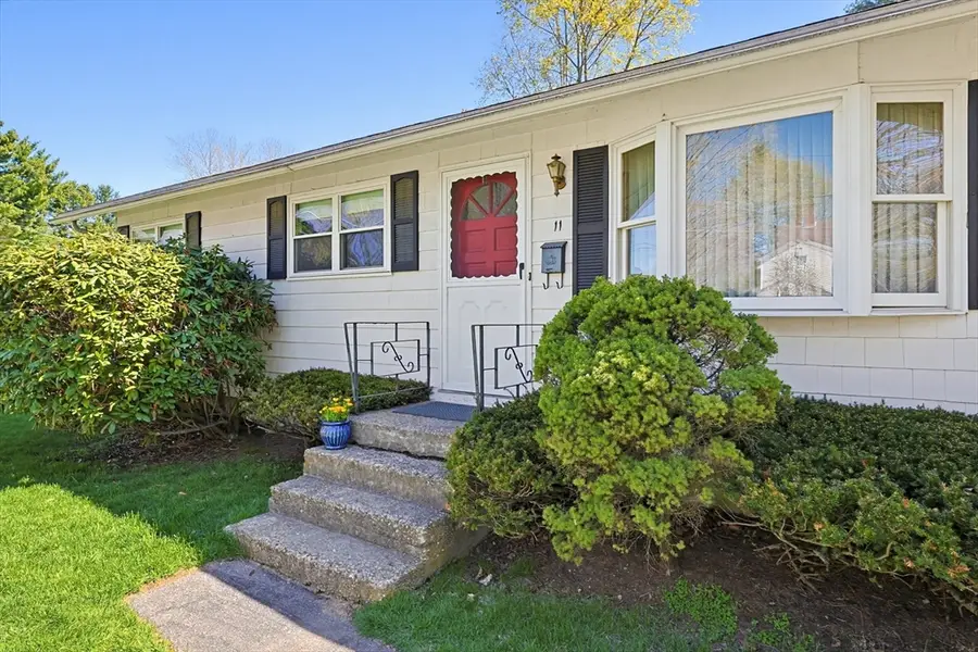 11 Regal St, Holliston, MA 01746 - #3