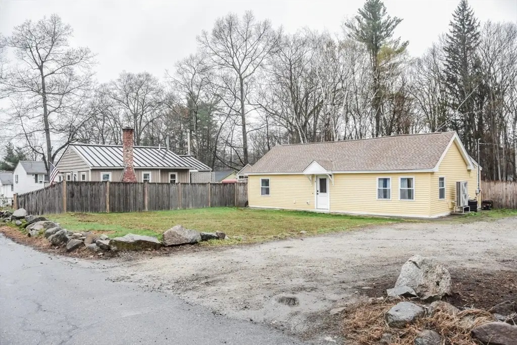 51 Richardson Ave, Dracut, MA 01826 - #1