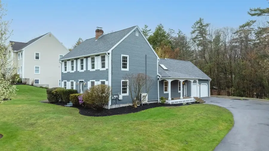 11 Revolution Dr, Leominster, MA 01453 - #3