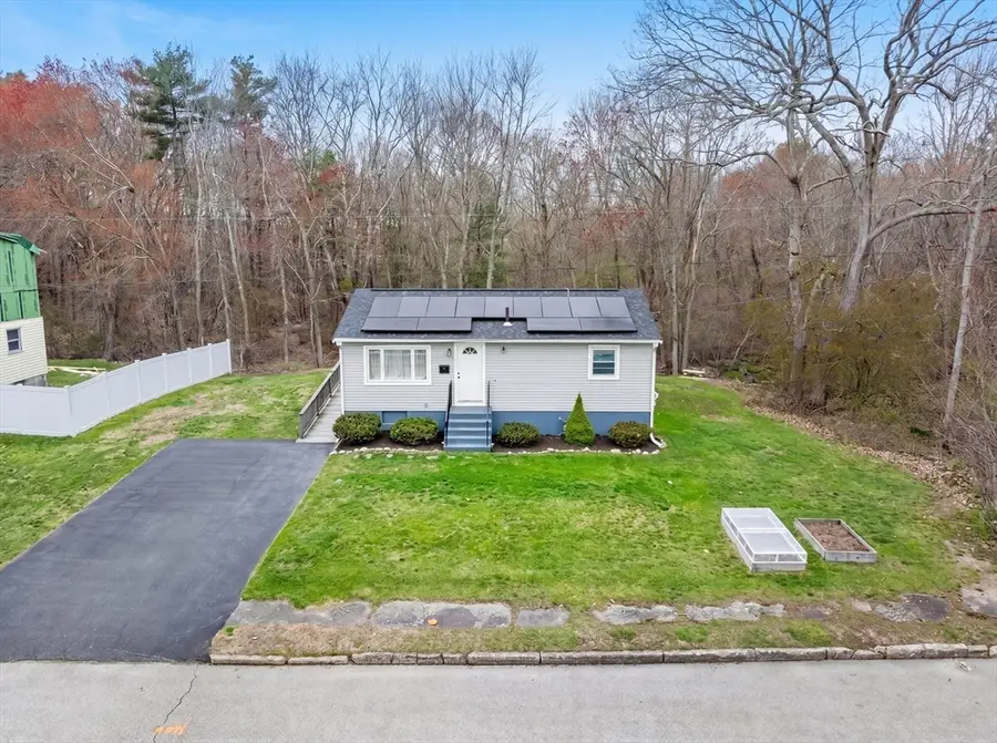 102 Brookside Rd, Rockland, MA 02370 - #3