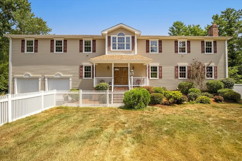 220 Mattapoisett Rd, Rochester, MA 02770 - #1