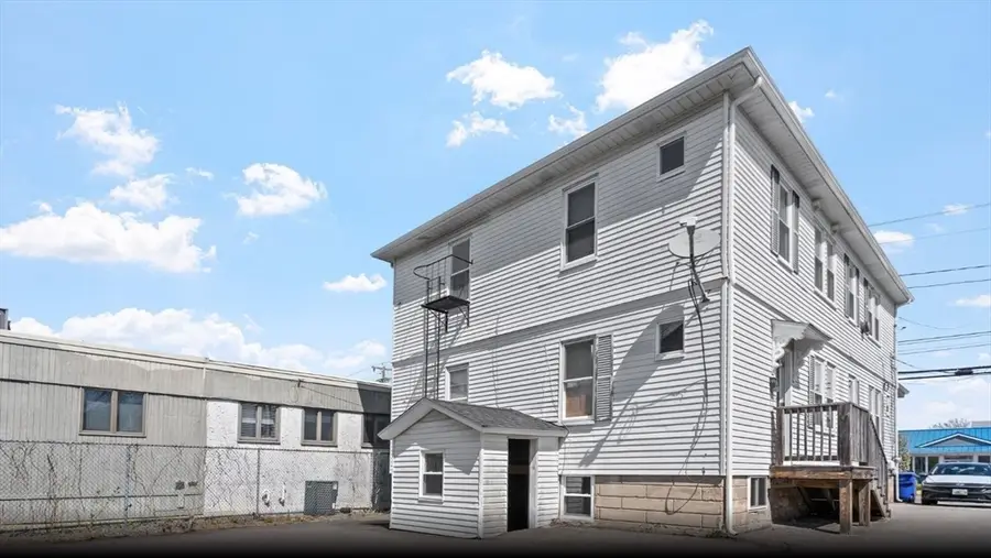 391 Waterman Ave, East Providence, RI 02914 - #2