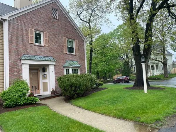 19 Oakland Avenue, Needham, MA 02492