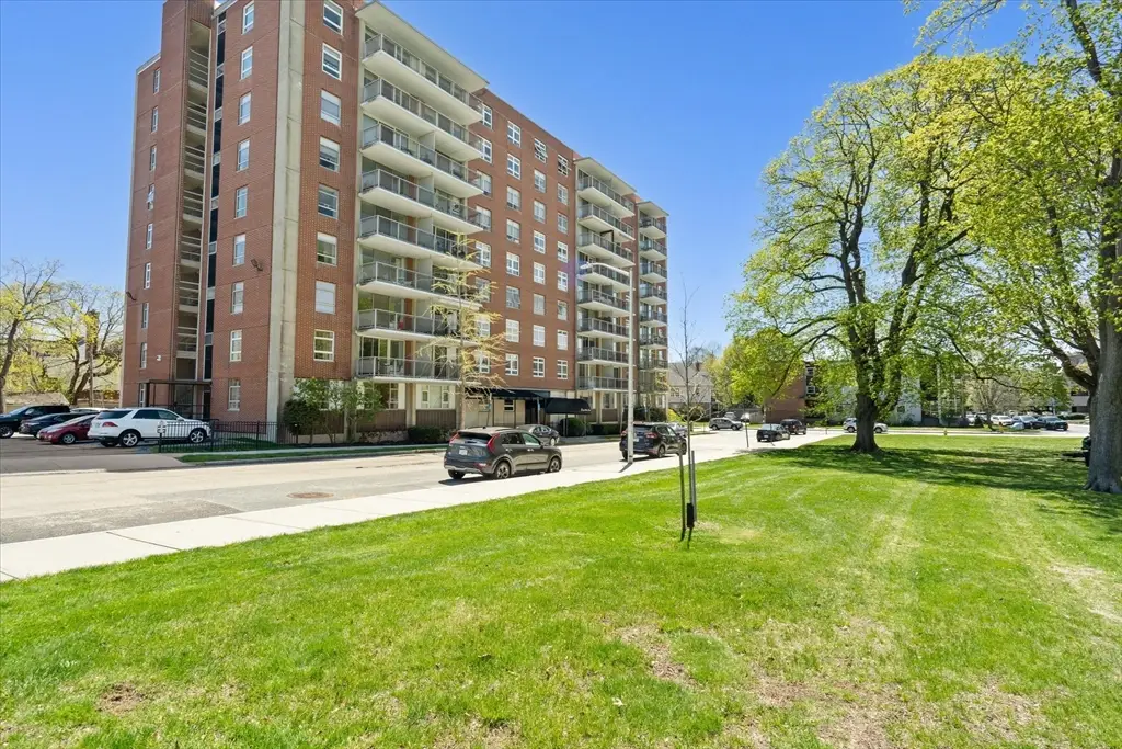 80 Salisbury St #101, Worcester, MA 01609 - #1