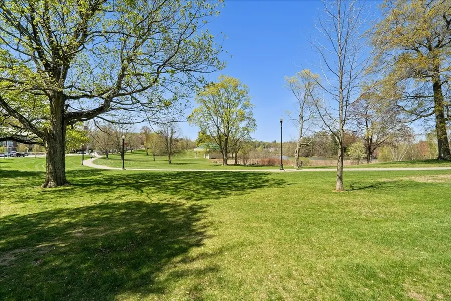 80 Salisbury St #101, Worcester, MA 01609 - #3