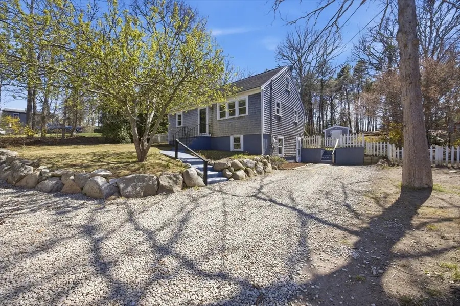 14 Saint Anns Ln, Falmouth, MA 02536 - #2