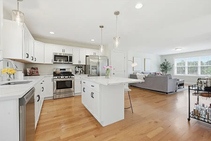 19 Poole St. #B, Taunton, MA 02780 - #3