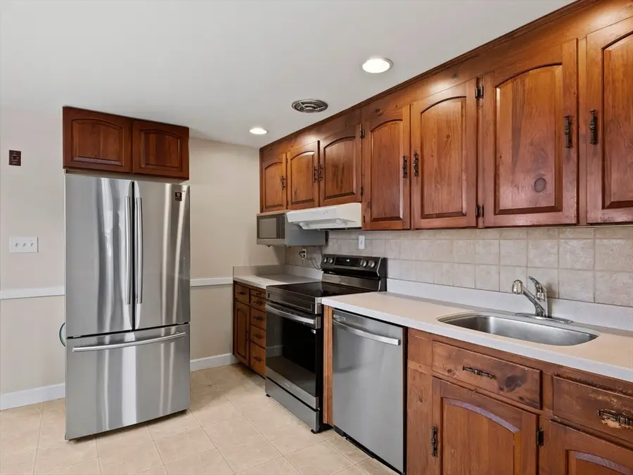 26 Millbrook Rd, Beverly, MA 01915 - #3