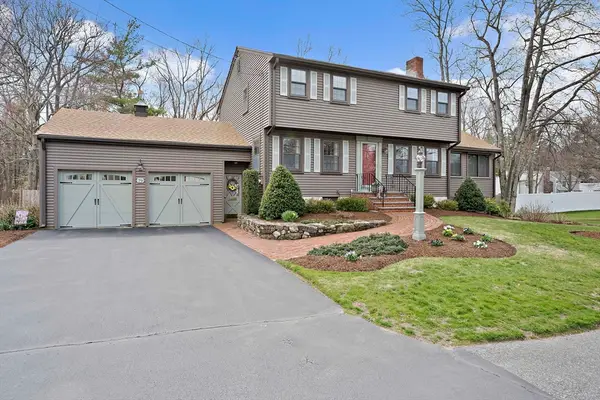 79 Hickory Ln, Weymouth, MA 02188