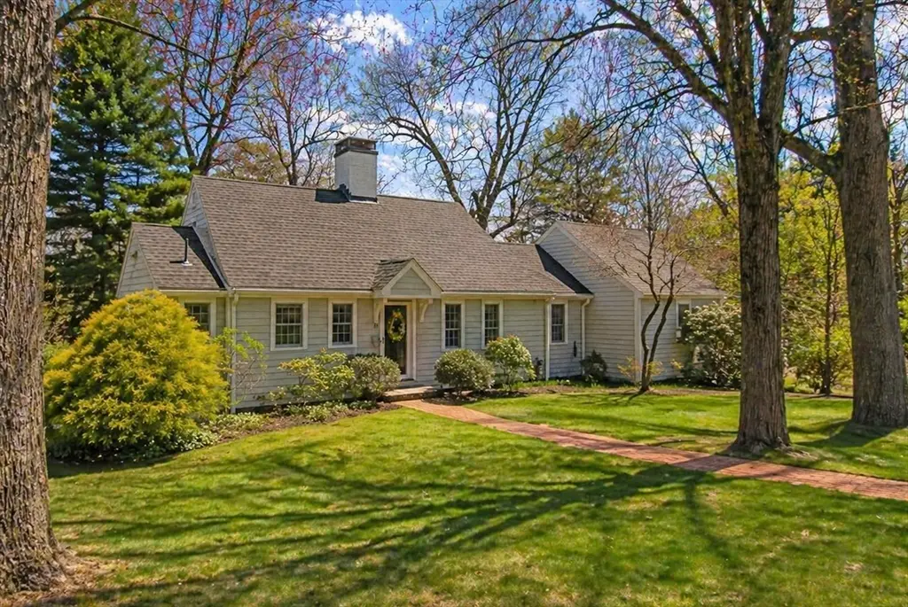 22 Standish Rd, Wellesley, MA 02481 - #1