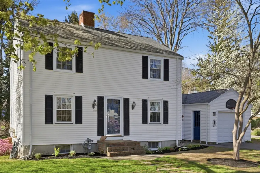 129 Academy Ave, Weymouth, MA 02188 - #2