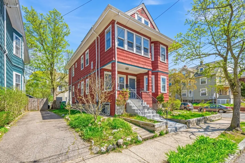 52 Greenleaf Ave #52, Medford, MA 02155 - #1