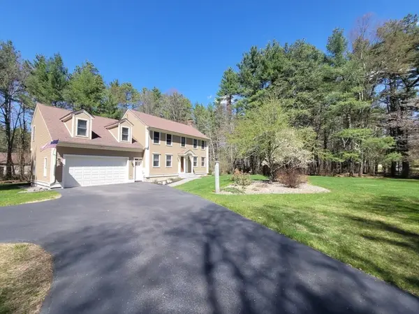 20 Squannacook Dr, Groton, MA 01450
