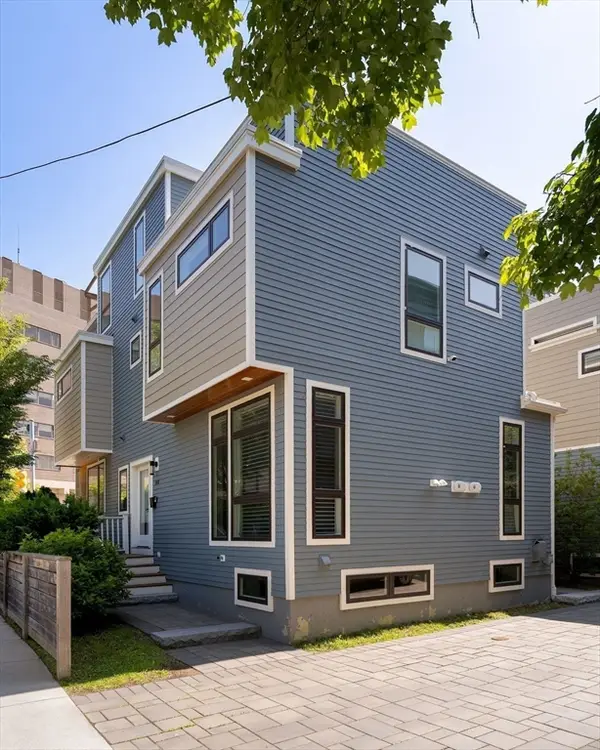 88 Highland Avenue, Cambridge, MA 02139