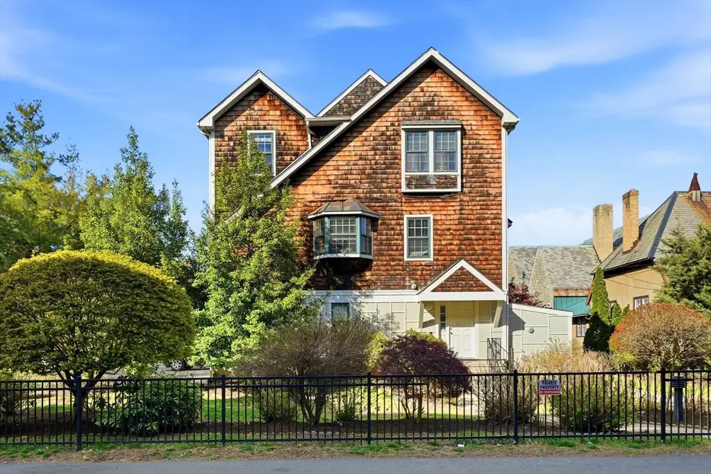 523 Hancock St #10, Quincy, MA 02170 - #1